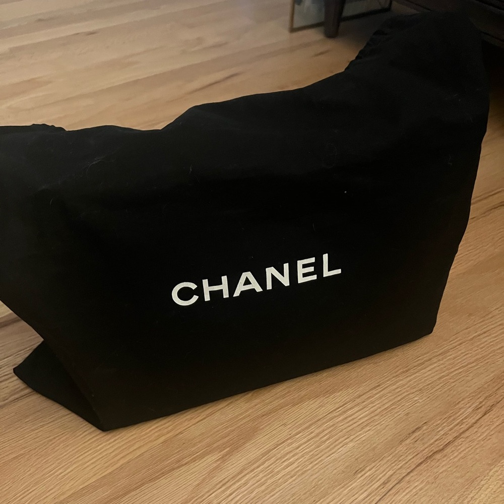 Chanel Grand Shopping Tote - Picture 12 of 16